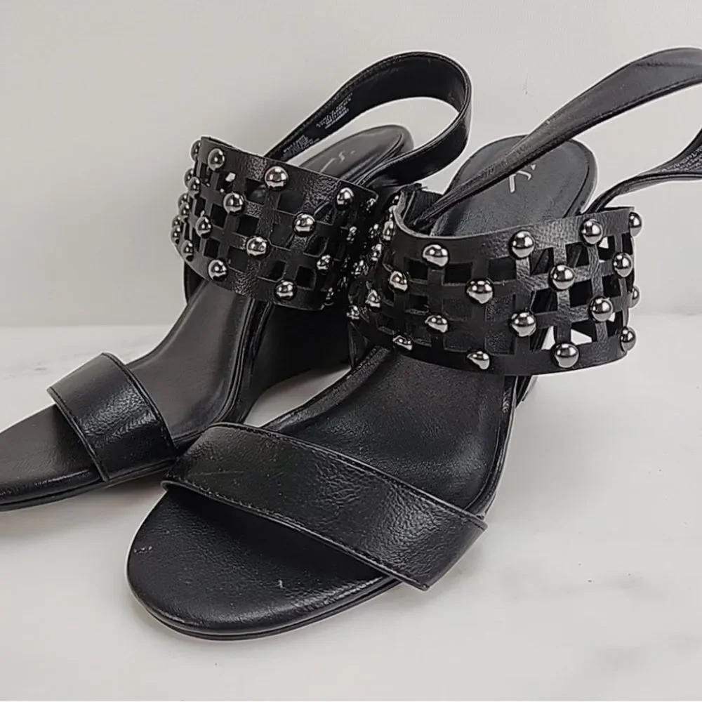 Simply Vera Vera Wang Black Wedge Shoes with Studded Details